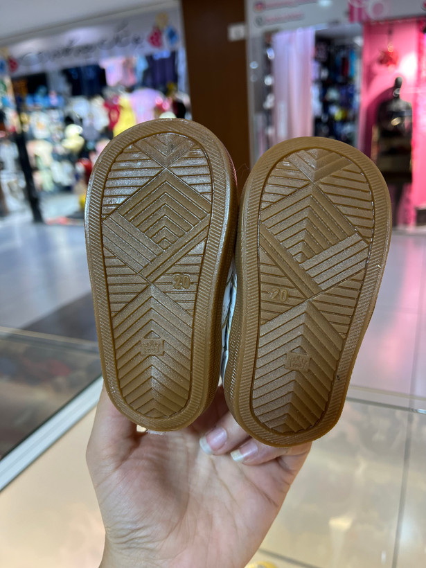 کفش سوتی طرح سامبا