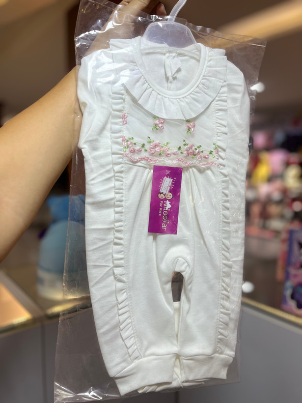 سرهمی مجلسی گلدار دخترانه به همراه کلاه