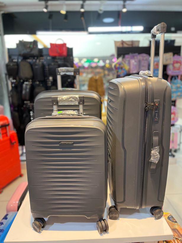 چمدان طوسی برند کاتیار