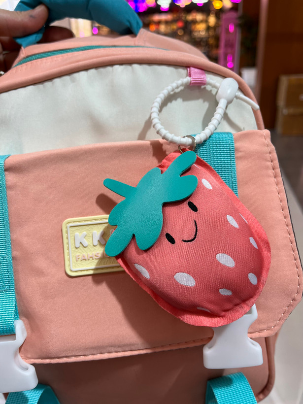 کوله توت فرنگی 🍓